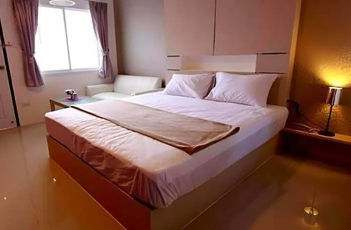 Hotel Bearing26